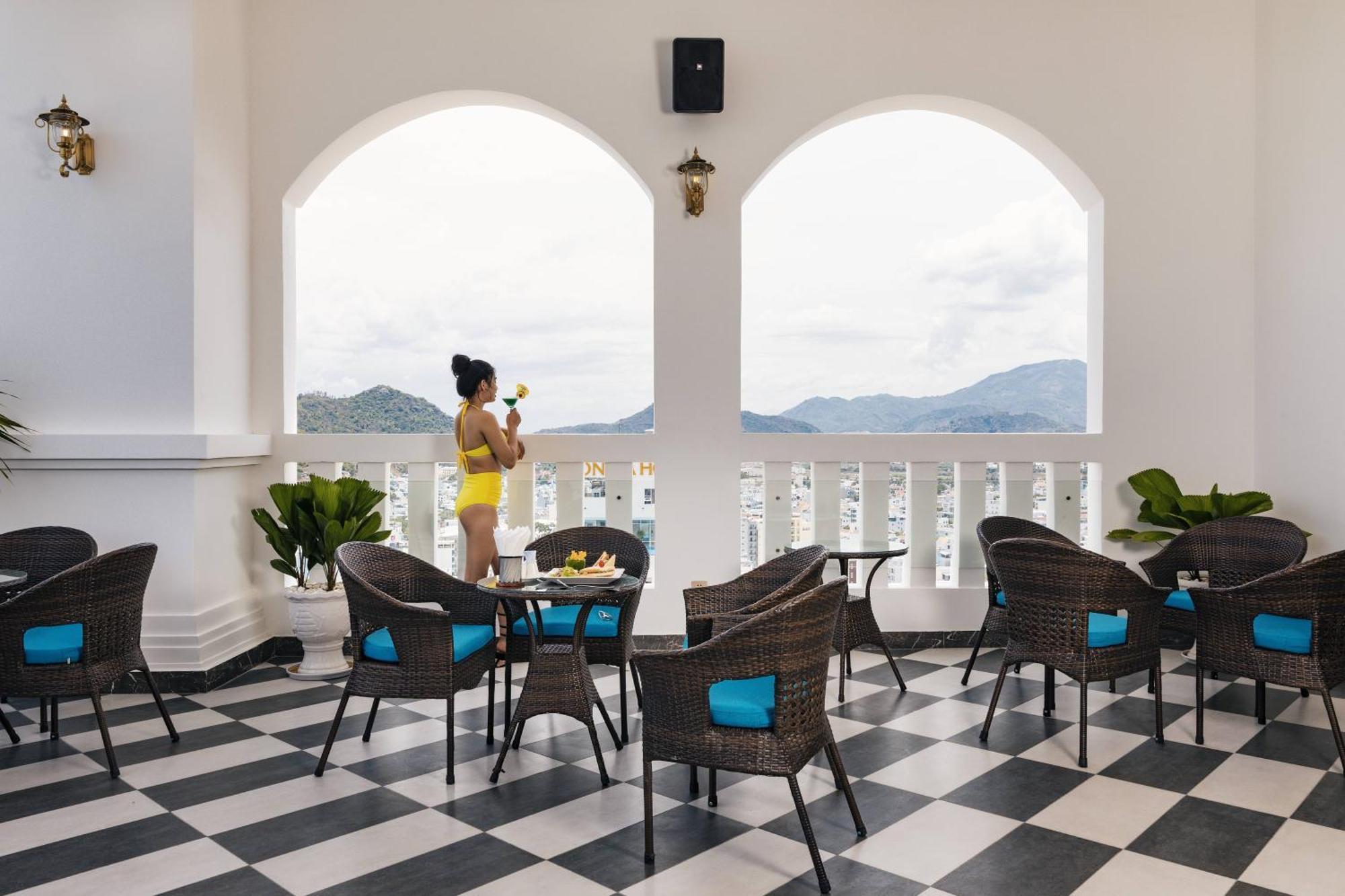 Daphovina Hotel Nha Trang Extérieur photo