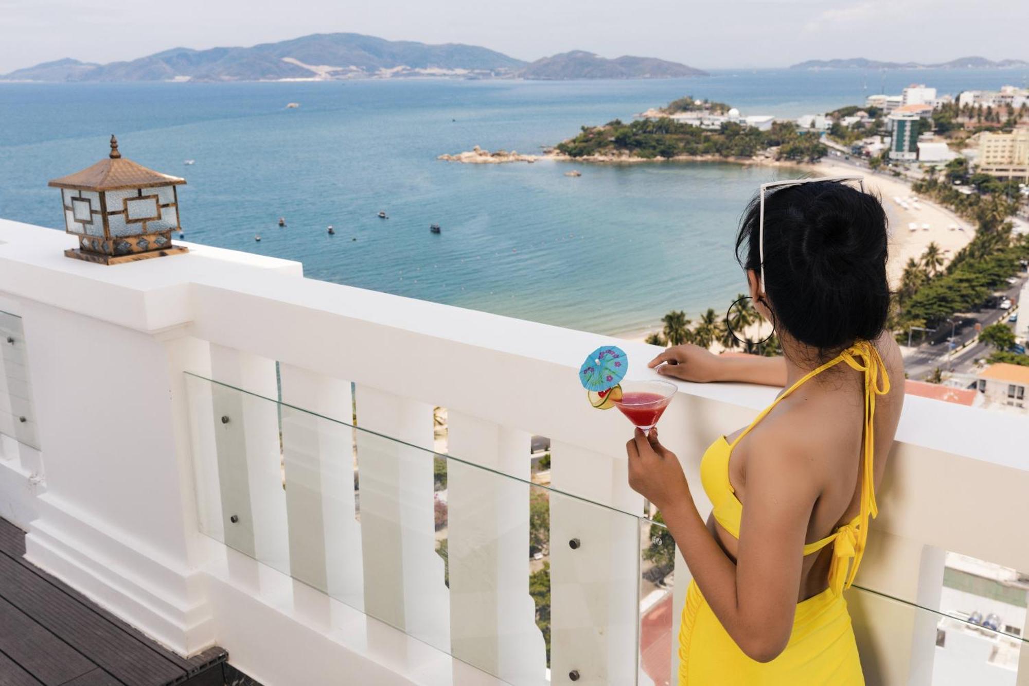 Daphovina Hotel Nha Trang Extérieur photo