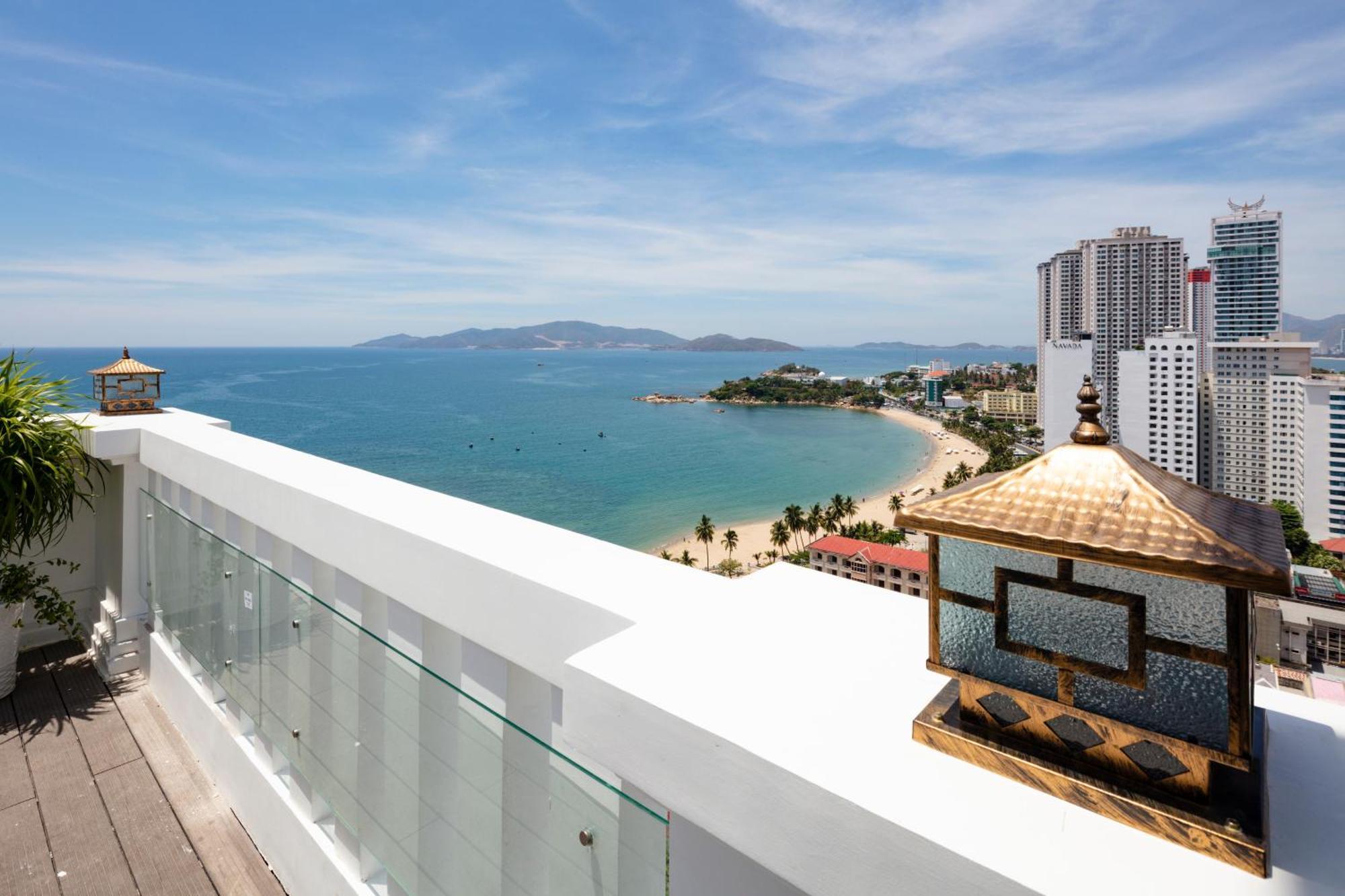 Daphovina Hotel Nha Trang Extérieur photo