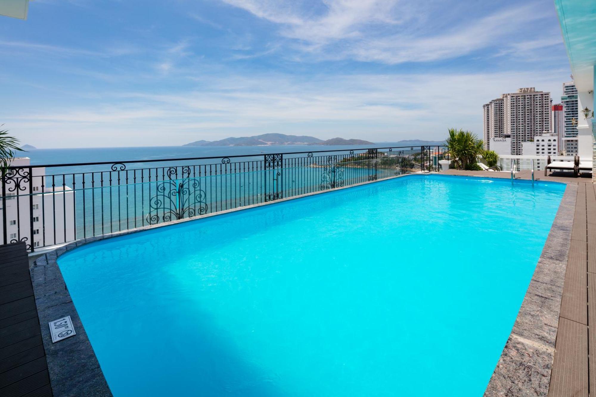 Daphovina Hotel Nha Trang Extérieur photo